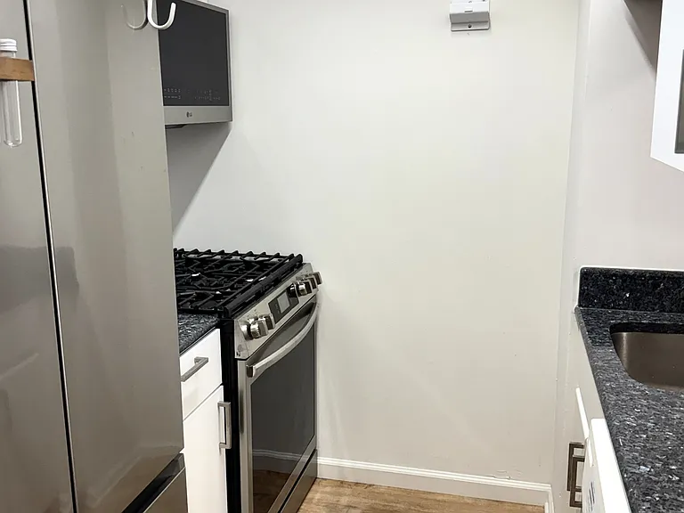 530 E 76th St #10F — Photo 6