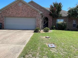 2665 Apple Blossom Ln, Conway, AR 72034