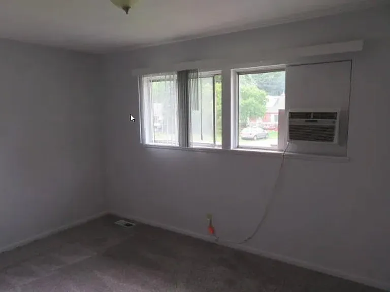 4216 Woodworth Ave — Photo 7
