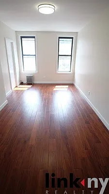 Rented by Link NY Realty | media 29