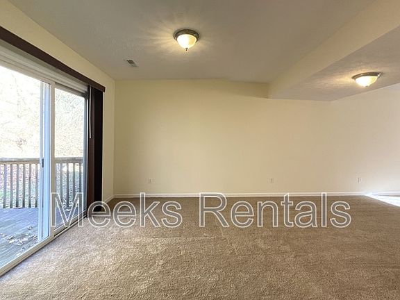 4th image of 359 Tacketts Branch Rd Unit 3