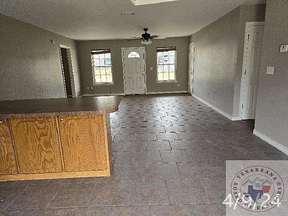 5th image of 323 S Crawford St