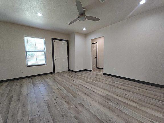 2nd image of 3009 Forest Avenue