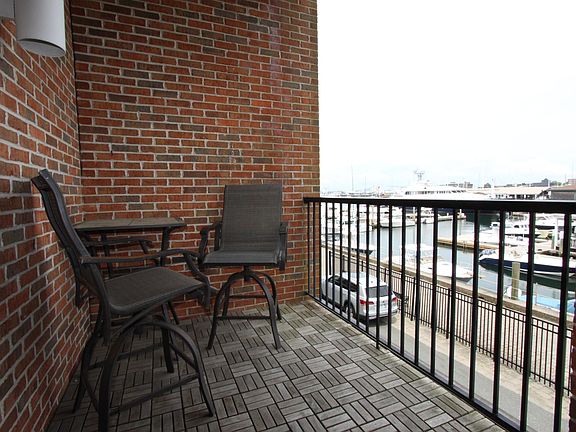 Condo private patio/deck