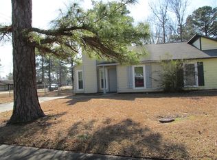 101 Twin Wood Dr, Havelock, NC 28532