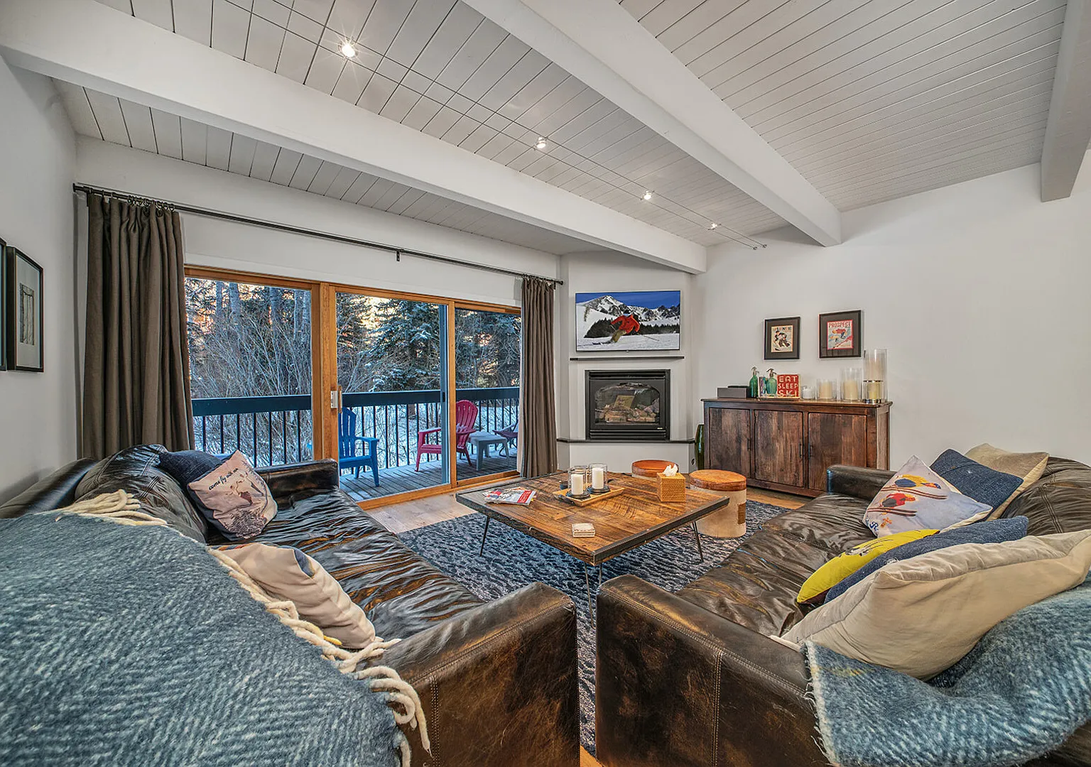 Riverside C03 Walk to Gondola + Hot Tubs - 2 Br, 2 Ba, Sleeps 6 — Photo 3