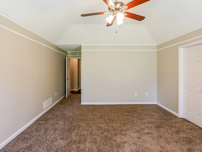 6743 Hare Run Ln — Photo 9