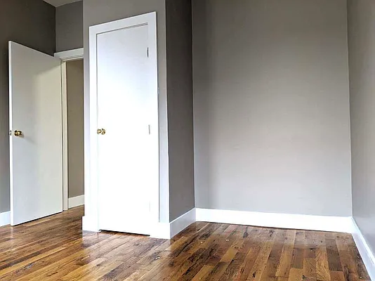 Rented by Premier Metro Realty Corp | media 38