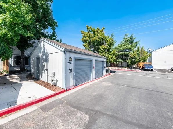 2181 Greyhaven Ln, Sparks, NV 89431