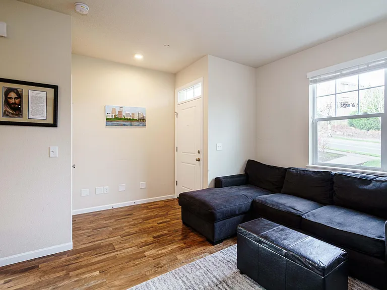 15764 SE Misty Dr — Photo 4