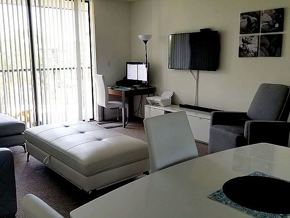 Living / Dining Room 