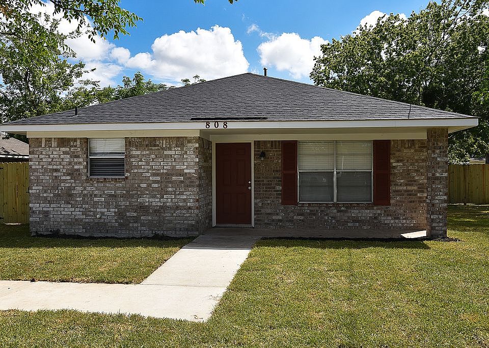 1st image of 808 Avenue B