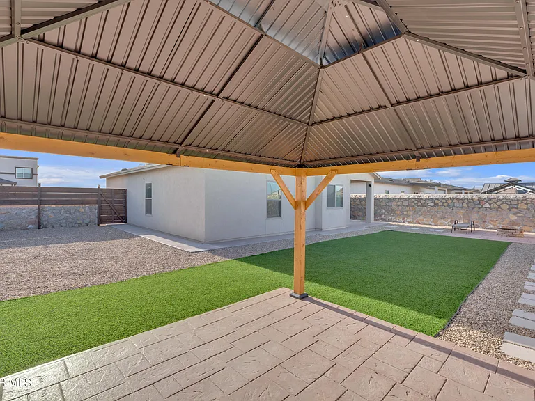 11352 Hidalgo Dr — Photo 36