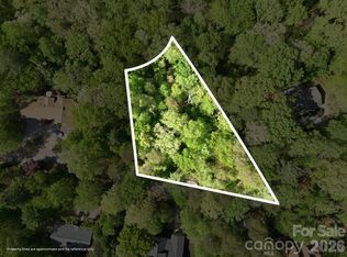50 Huntington Rd, Lake Lure, NC 28746
