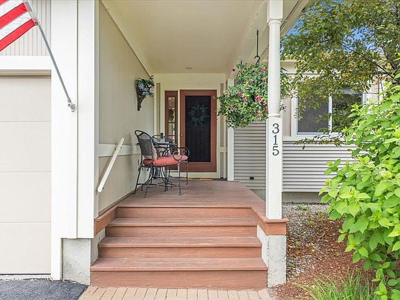 4th image of 315 Whitewater Circle
