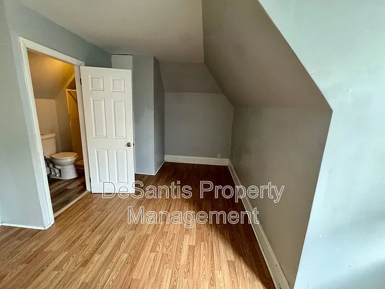 1810 Brownsville Rd #2 — Photo 43