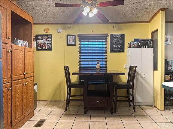 5th image of 3924 Railroad Dr
