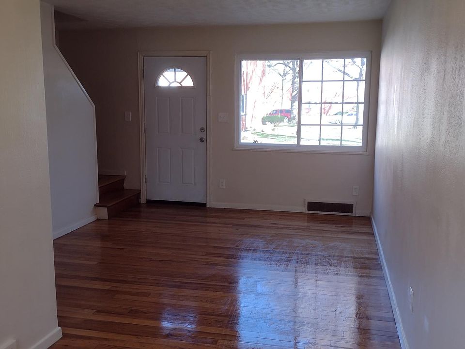 1st image of 442 Clearview Dr APT M