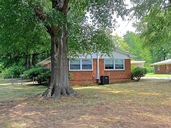 3rd image of 1201 Morgan Dr
