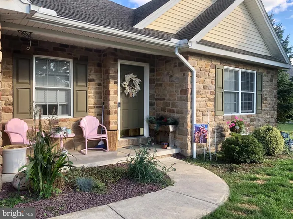 21 Jasmine Dr, Reedsville, PA 17084