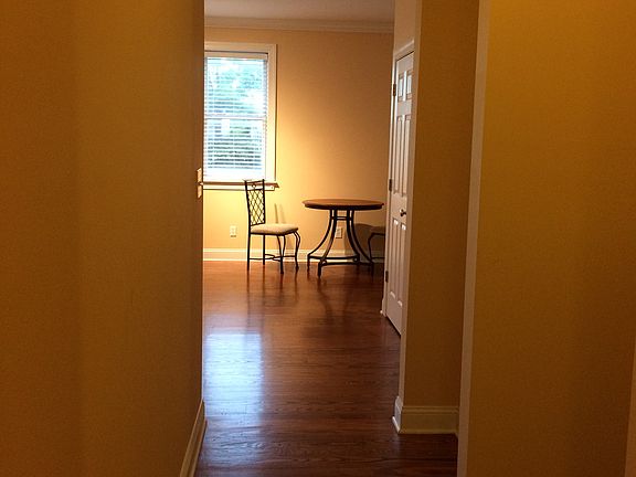 Hallway into apartment