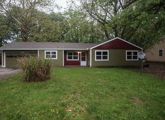 3rd image of 8606 E 78th Ter