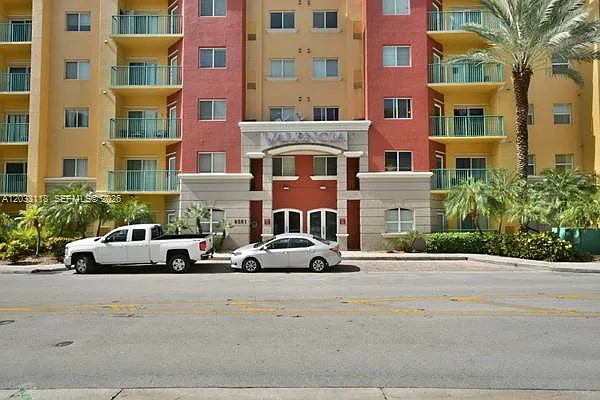 6001 SW 70th St #320 — Photo 14