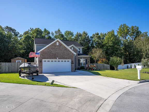 4th image of 104 Highwood Court