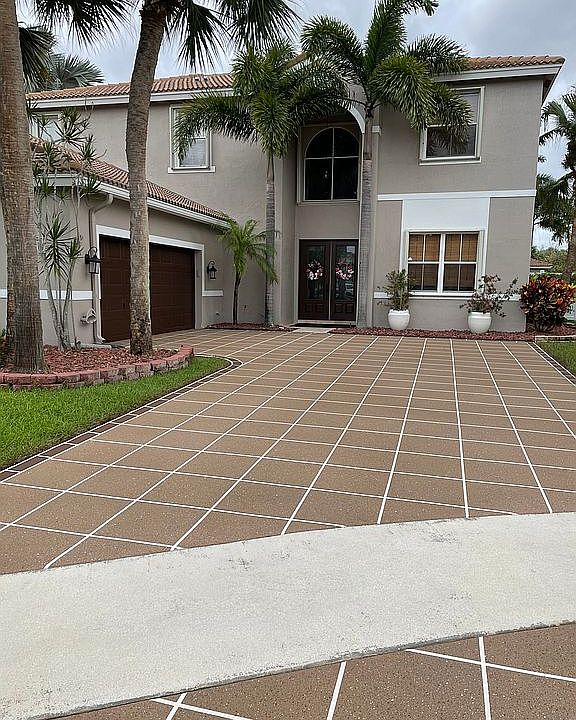 1st image of 6121 Indian Forest Cir