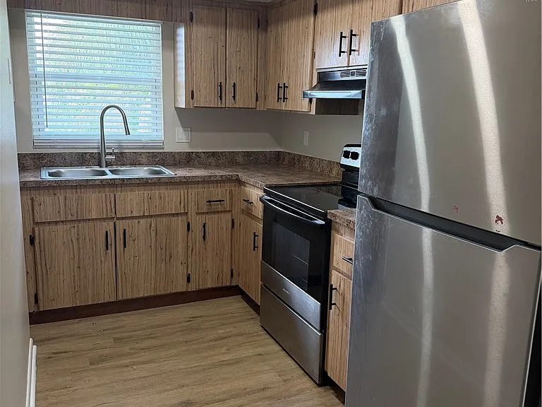 1801 Kent Dr — Photo 13