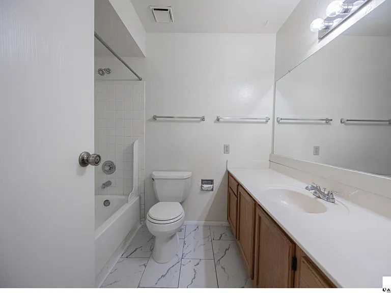 2019 W Lemon Tree Pl #1110 — Photo 19