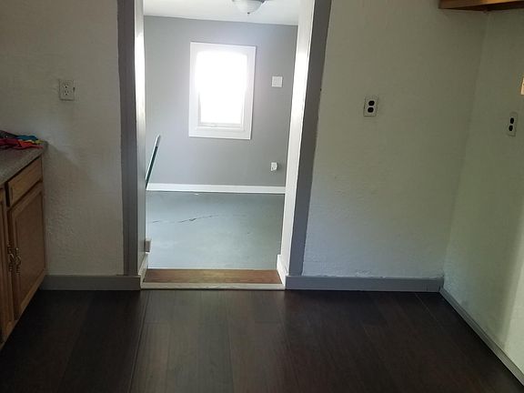 3rd image of 352 N Arlington St