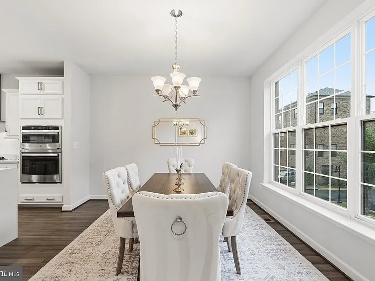 617 Leigh Way — Photo 18