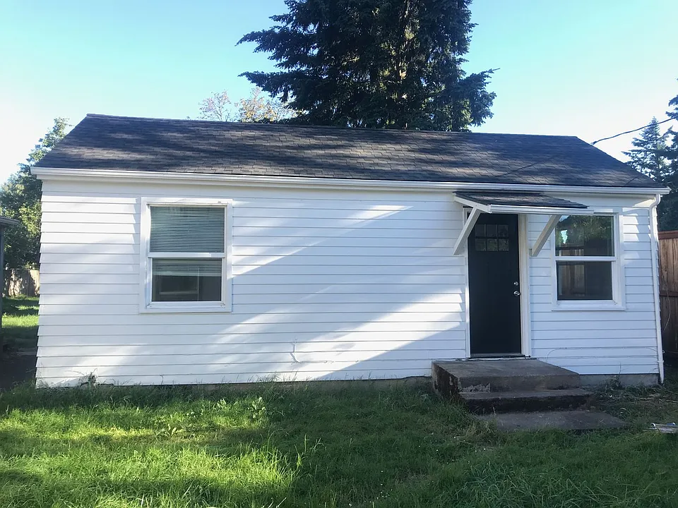 330 Howard Ave