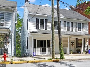 20 E Main St, Windsor, PA 17366