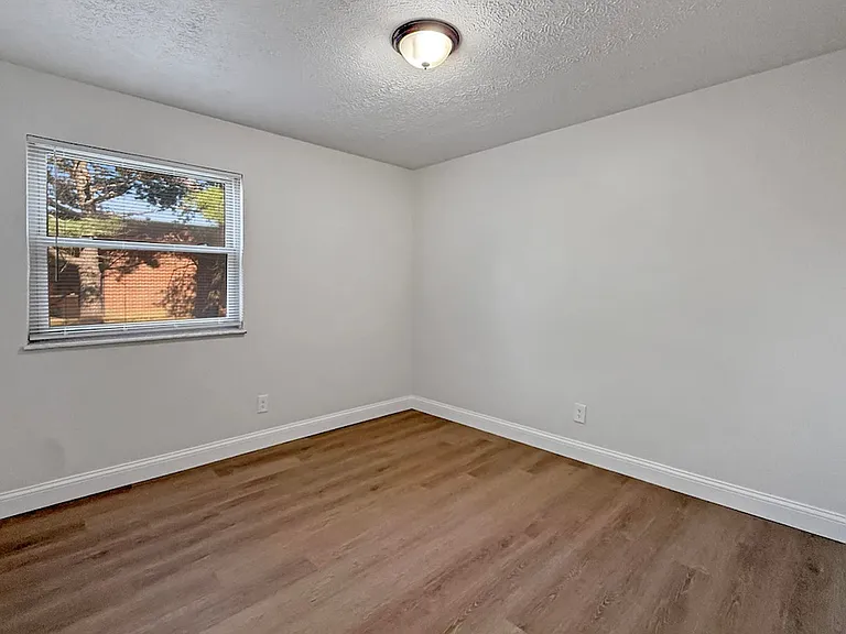 5564 E Virginia St — Photo 18
