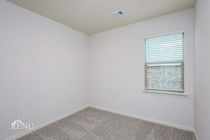 300 Blue Buffalo St — Photo 11
