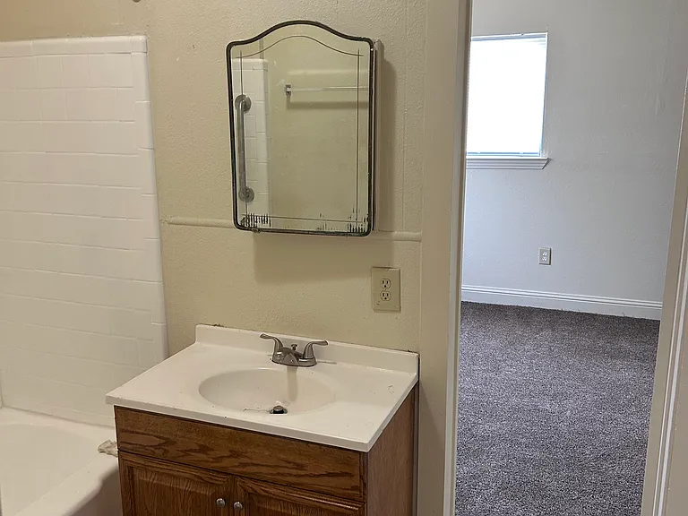 8949 El Paso Ave — Photo 5