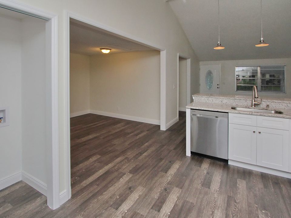 1st image of 6717 Preston Ct