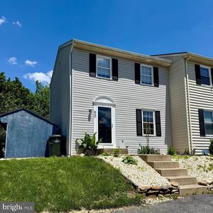 820 Penny Ln, Mount Joy, PA, 17552