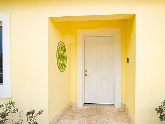 4th image of 364 Orange Way