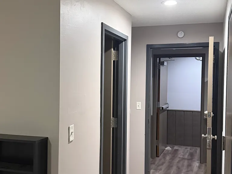 309 W Adams St #61 — Photo 2
