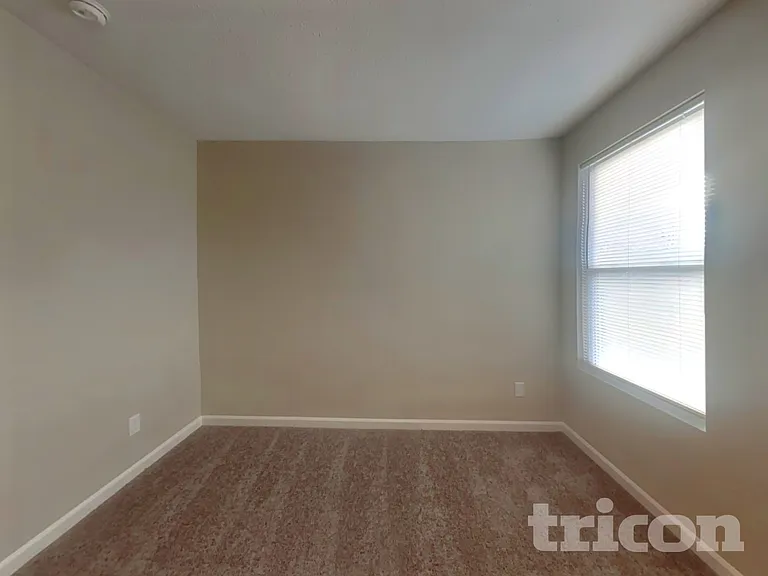 1098 Tomahawk Pl — Photo 8