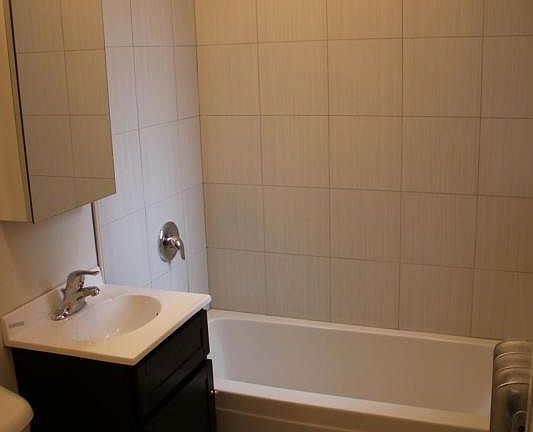 4th image of 5160 N Leavitt St #3D