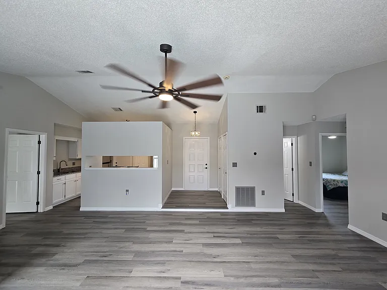 653 Koala Ct — Photo 5