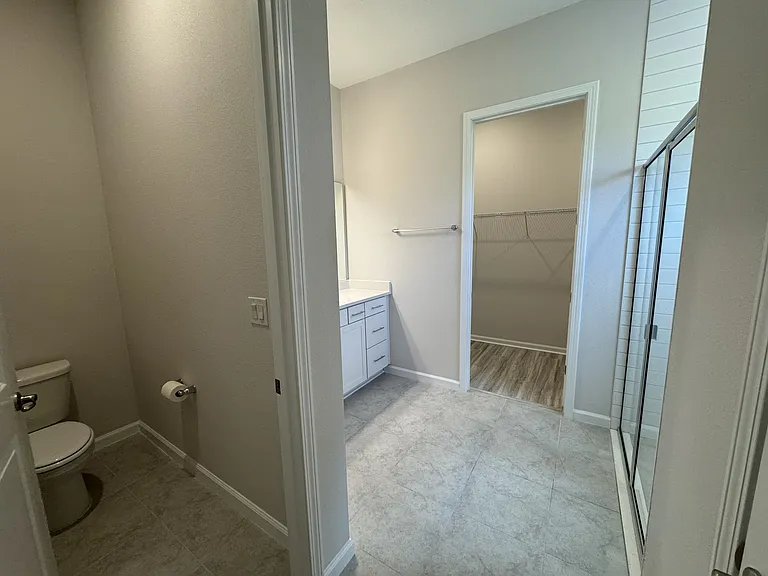 6 Blue Grotto Pl — Photo 32