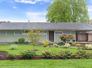 3592 Sisters View Ave, Eugene, OR 97401