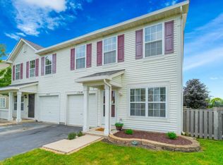 1314 Burns Ln, Minooka, IL 60447