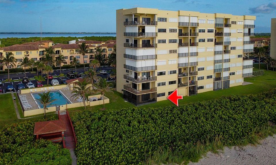1st image of 7430 S Ocean Dr #B122