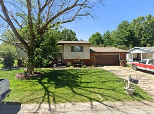 11 Birchwood Rd, Litchfield, IL 62056